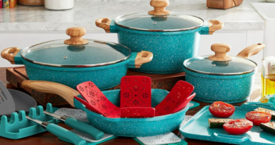 The Pioneer Woman Cookware Set